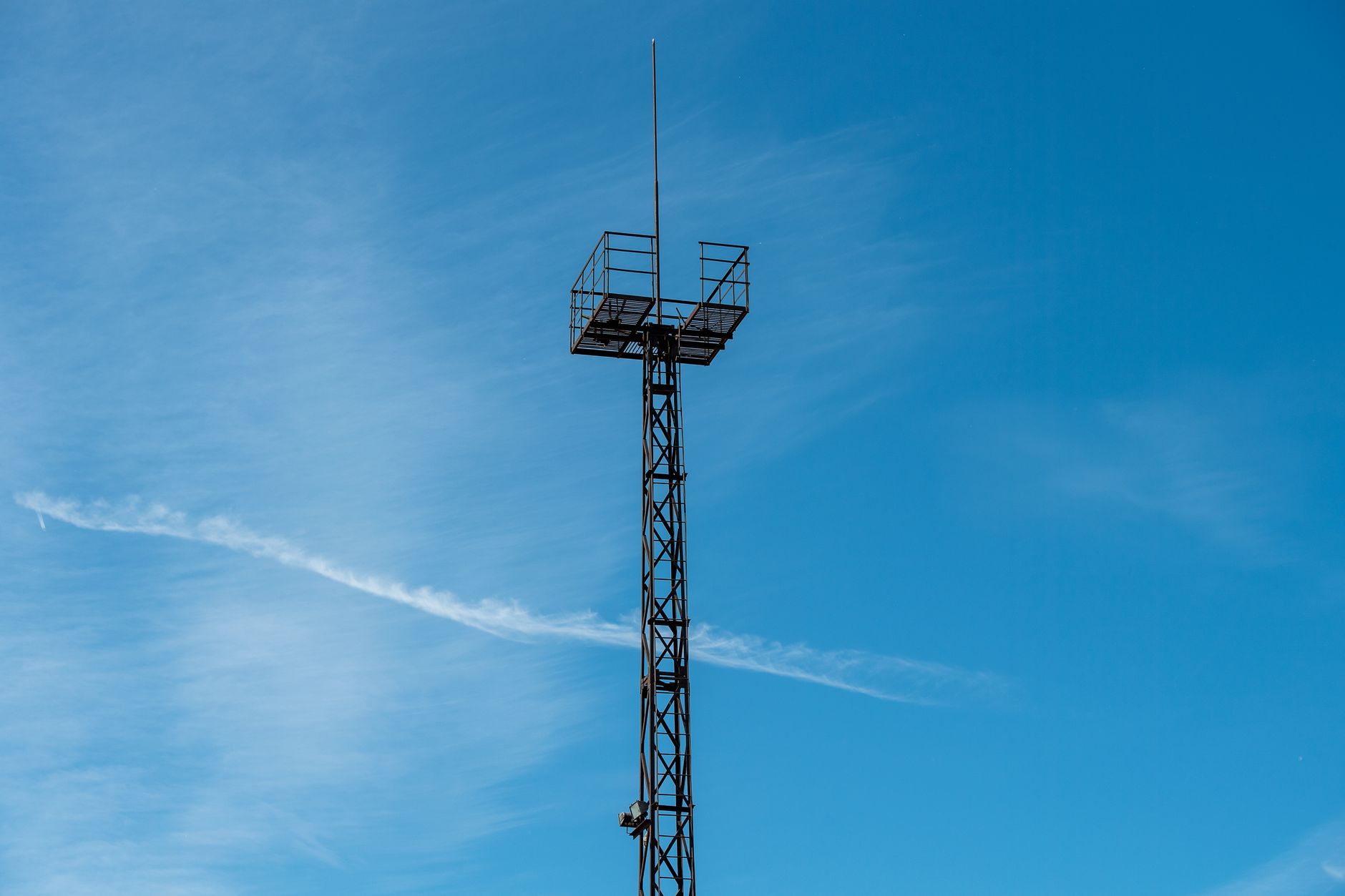 How High Should RTK Antenna Be Mounted 1 Illustration for: How High Should RTK Antenna Be Mounted